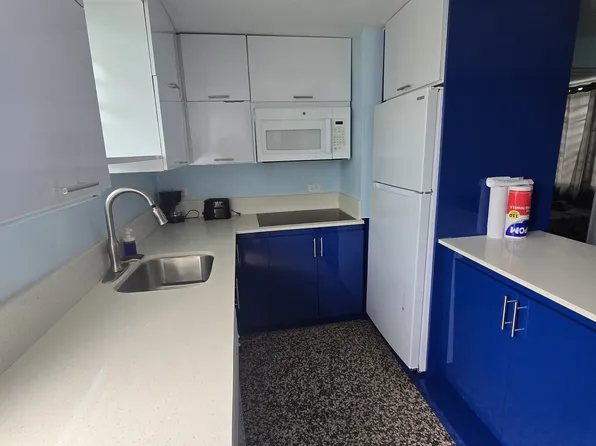 6 Avenida Barbosa, Catano, PR