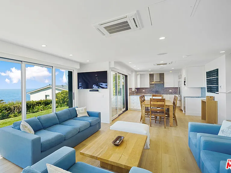 6817 Seawatch Ln — Photo 11