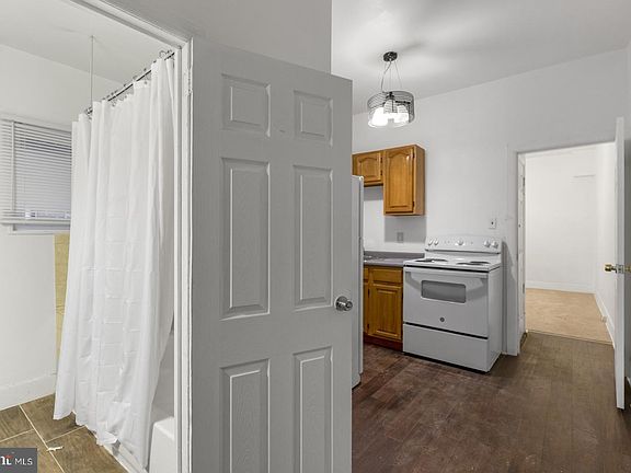 4th image of 3053 Richmond St #1