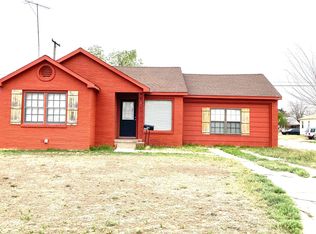 200 SE 5th St, Plainview, TX 79072