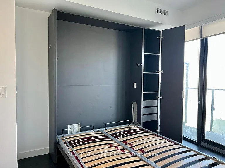 215 Queen St W #2407 — Photo 8