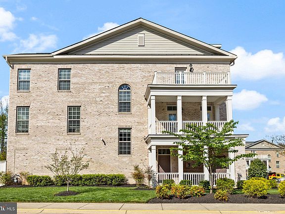 2nd image of 7901 Turtle Creek Cir