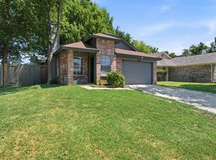 4837 Thistledown Dr, Fort Worth, TX 76137