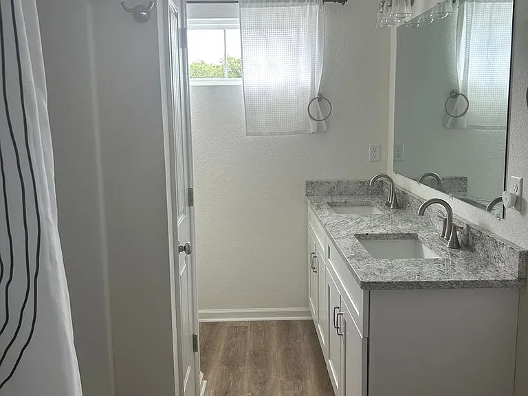 1103 Peartree Rd — Photo 5