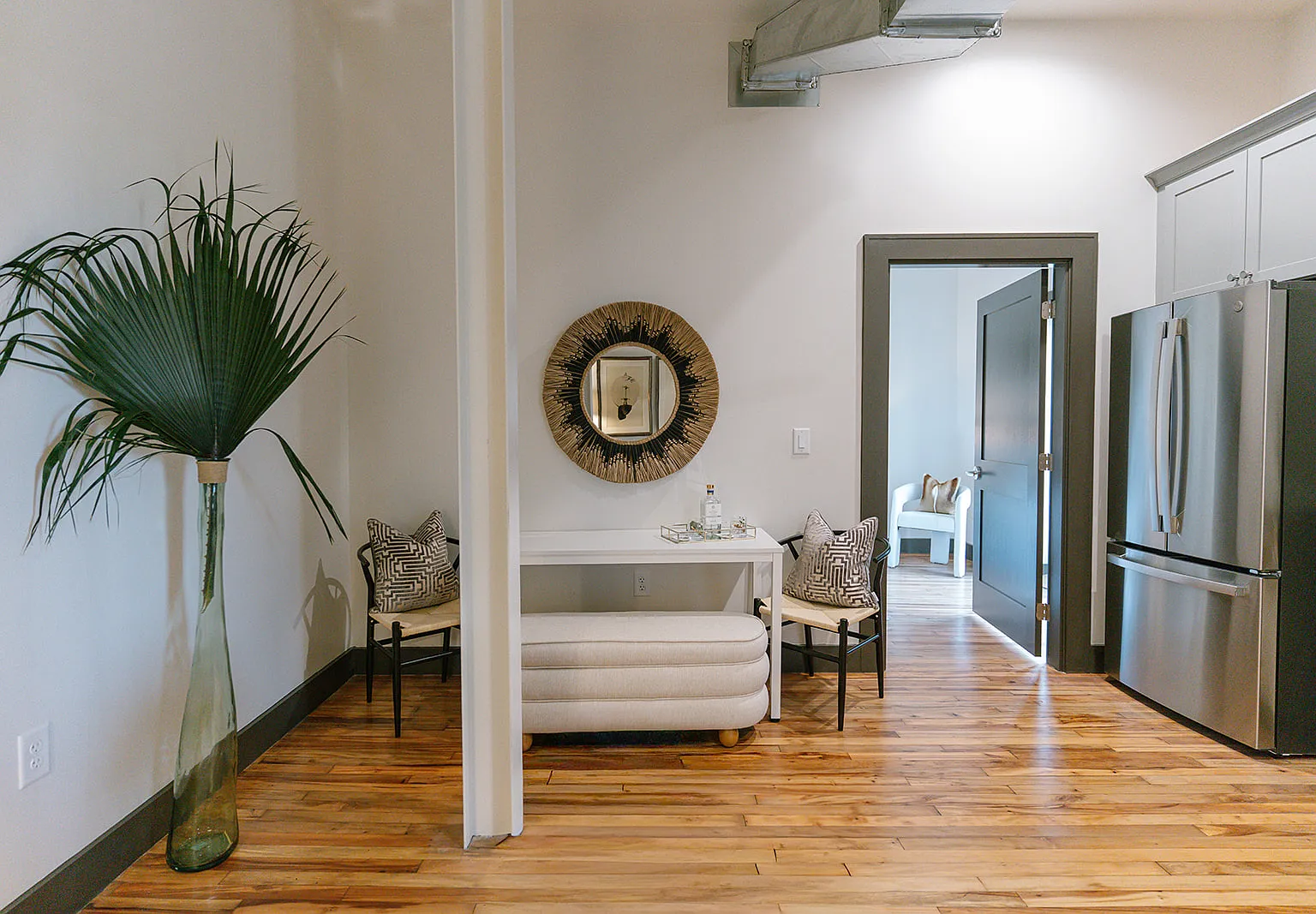 2 bed, $2,500 — Photo 3