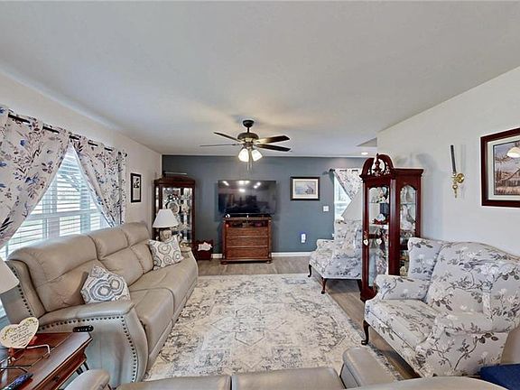 5th image of 161 Jack Rabbit Ct
