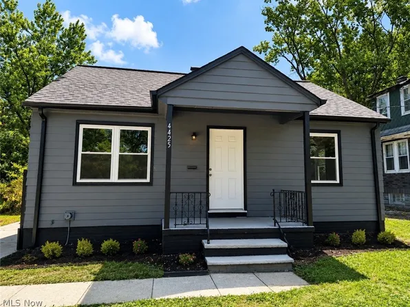 4425 E 142nd St, Cleveland, OH 44128