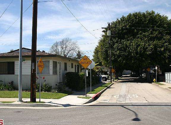 3rd image of 11233 Culver Blvd