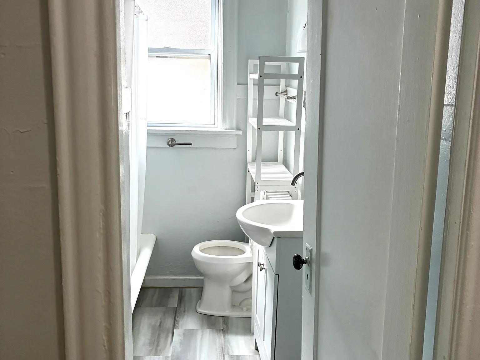 1 bed, 850 sqft, $1,075 — Photo 4