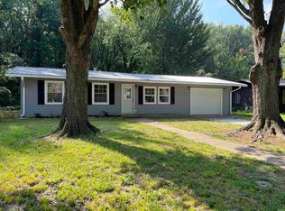 5325 Chadwick Rd, Evansville, IN 47710