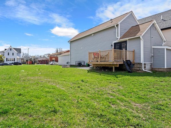 2425 North 6th STREET, Milwaukee, WI 53212