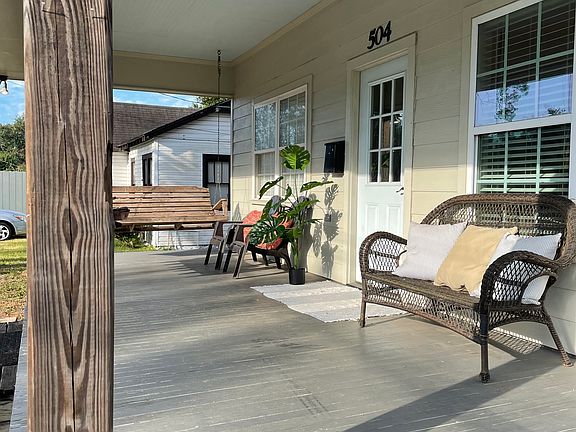 2nd image of 504 Brook Ave