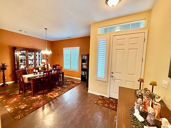 4th image of 1520 W San Lucia Avenue