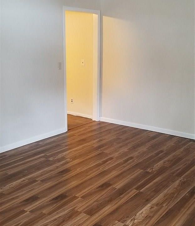 2nd image of 7002 Josephine St