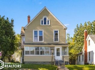 807 S 9th St, Burlington, IA 52601