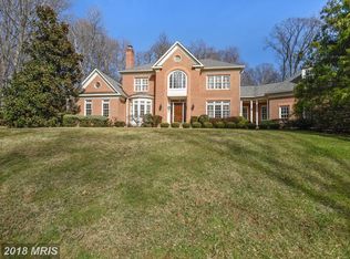 401 River Bend Rd, Great Falls, VA 22066