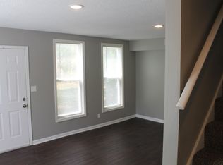 9317 E 67th Ter, Raytown, MO 64133