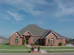 16717 Halbrooke Rd, Edmond, OK 73003