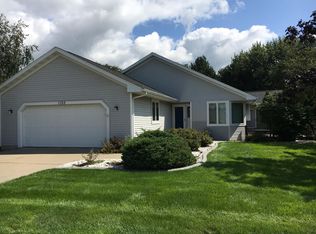1120 S Division St, Waunakee, WI 53597
