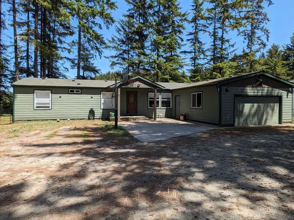1720 Beech St, Crescent City, CA 95531