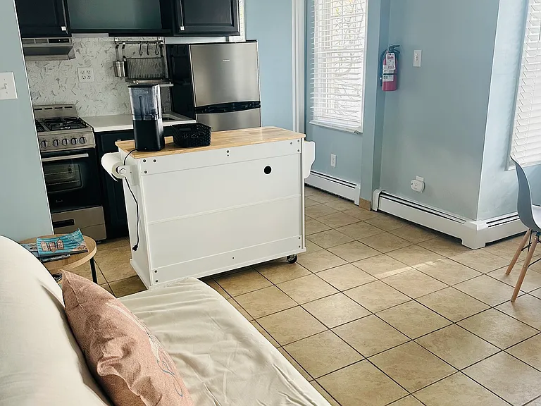 638 Wesley Ave #8 — Photo 11