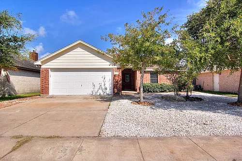 2418 Handlin Dr Photo 1