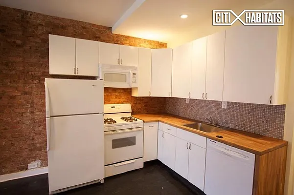 Rented by Citi Habitats | media 18
