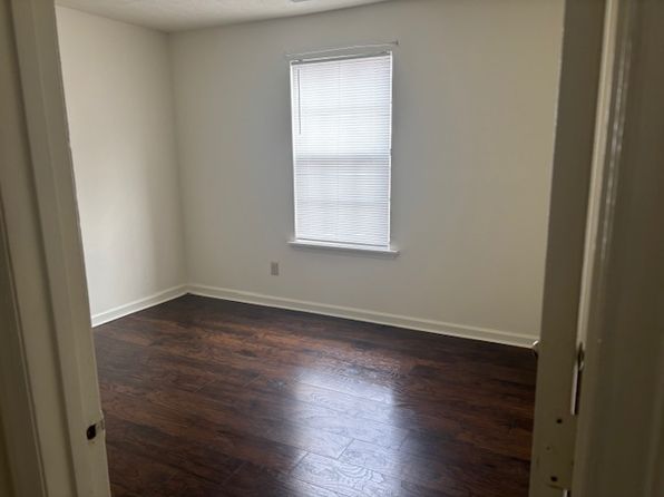 509 Oakwood Ave APT 15, Dublin, VA 24084