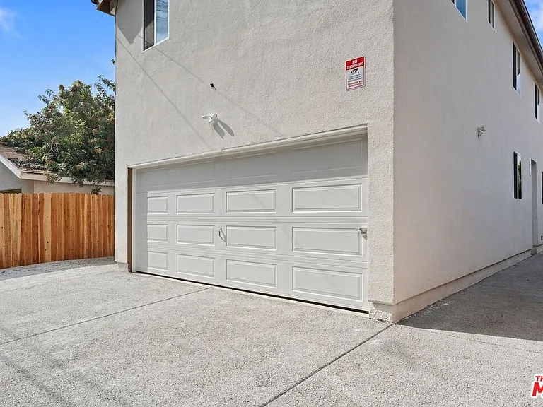 5912 S Flower St — Photo 59
