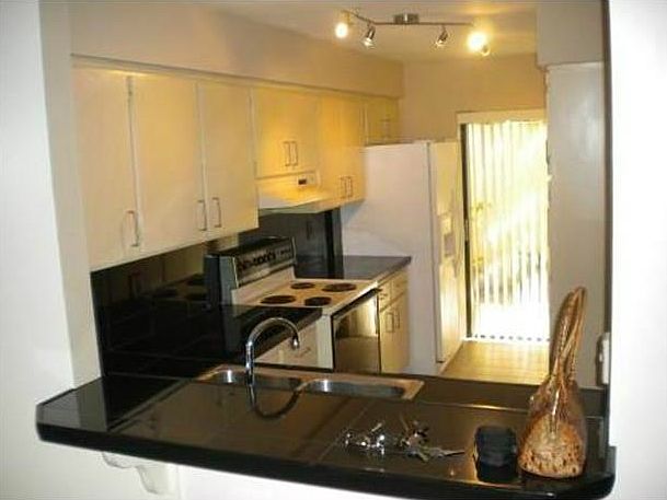 1st image of 583 NE 7th Ave #2C