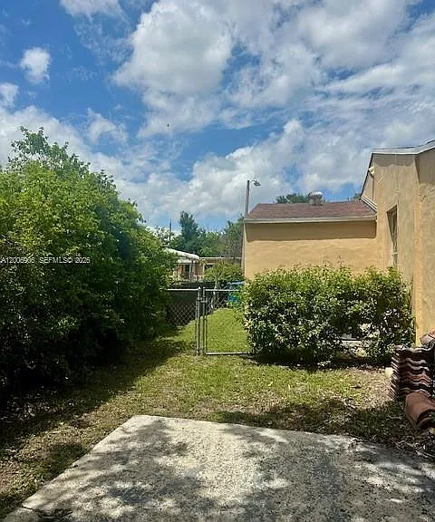 1884 NW 52nd St — Photo 18