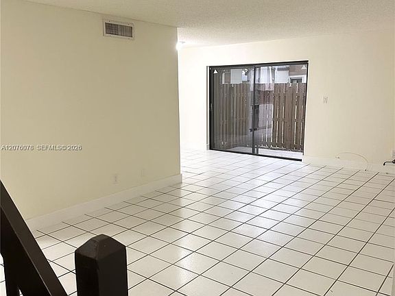 4th image of 11313 SW 109th Rd #61-B
