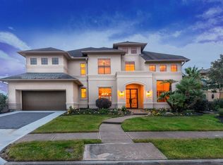 2914 N Island Dr, Seabrook, TX 77586