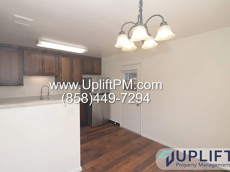 820 Scranton St #G — Photo 8