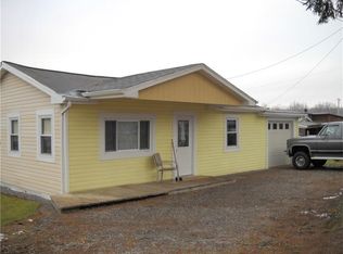 27 School Rd, Mercer, PA 16137