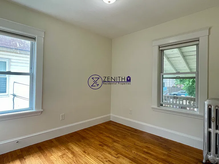 17 Ogden St #2 — Photo 12