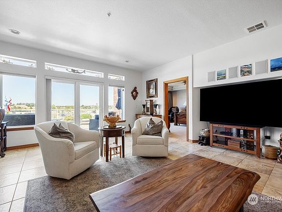 3rd image of 334 Columbia Point Drive #102