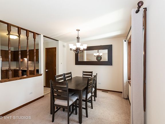 4th image of 6815 Crown Ln
