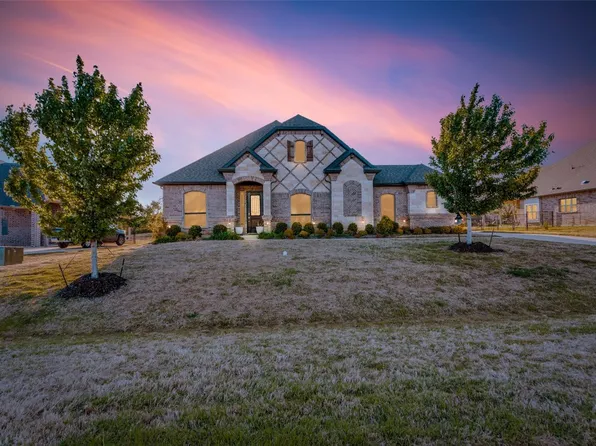 2020 Glen Hollow Ct, Joshua, TX 76058