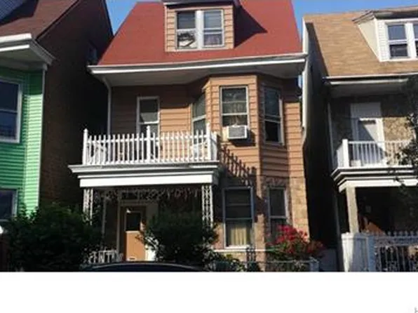 19 E 198th St, Bronx, NY 10468