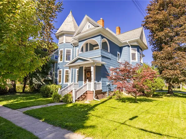 20 Howell St, Canandaigua, NY 14424
