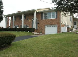 702 3rd St #L-7, Archbald, PA 18403