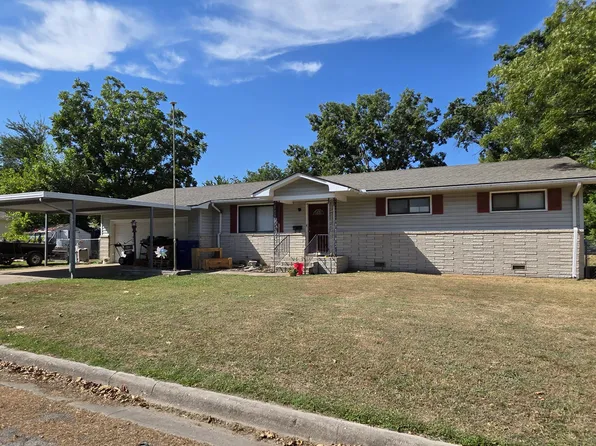 502 20th Ave NW, Miami, OK 74354