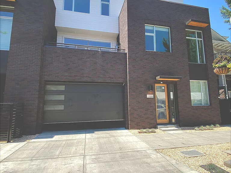 1731 Capitol Ave — Photo 23