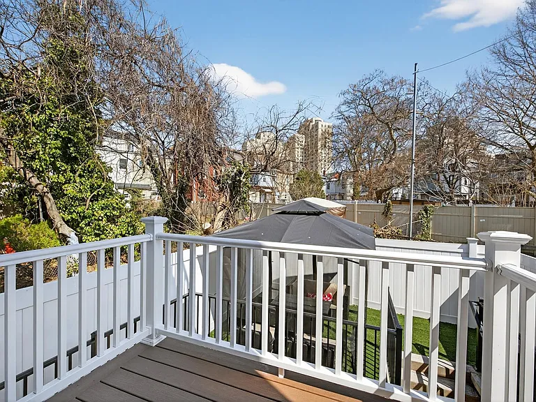 20 Storms Ave #2 — Photo 11