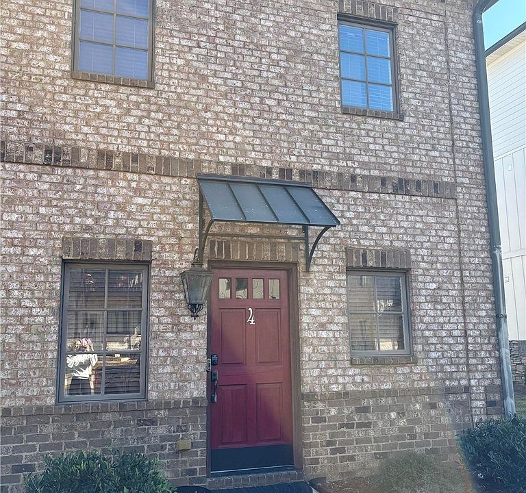 1st image of 801 Red Drew Ave APT 4