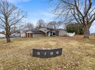 8196 Custers Trl, Inver Grove Heights, MN 55076