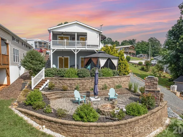 132 Eagle Dr #B16, New London, NC 28127