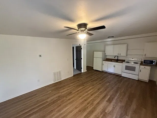 1 bed, 1.0 bath, 1000 sqft, $1,200 — Photo 2