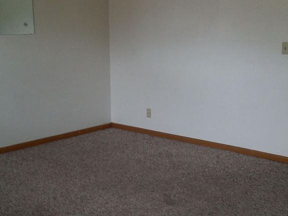 4th image of 715 W Washington Ave APT 10